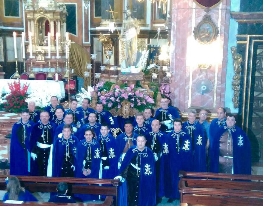 Manuel_Aspe's tweet photo. Hombro por hombro,repique,pasos al ritmo...un año más con el pueblo en la calle. Continúa el trabajo @SemanaSantaAspe http://t.co/UcbdWL5qCw