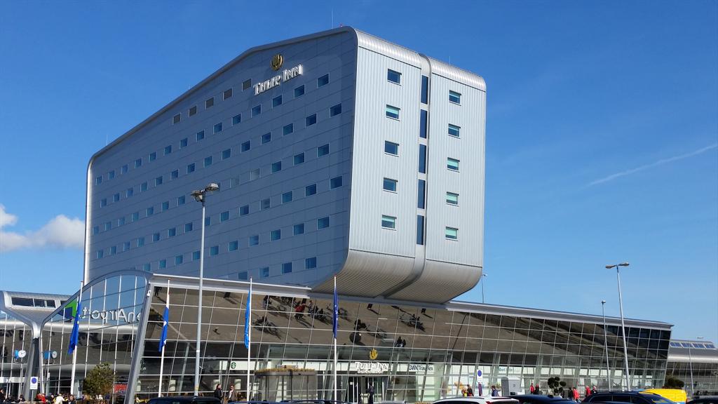 BeijChing's tweet image. Binnenkort verse sushi @TulipInnEA. Morgen lekker voorproeven bij de Eindhoven Airport Run #EAR.