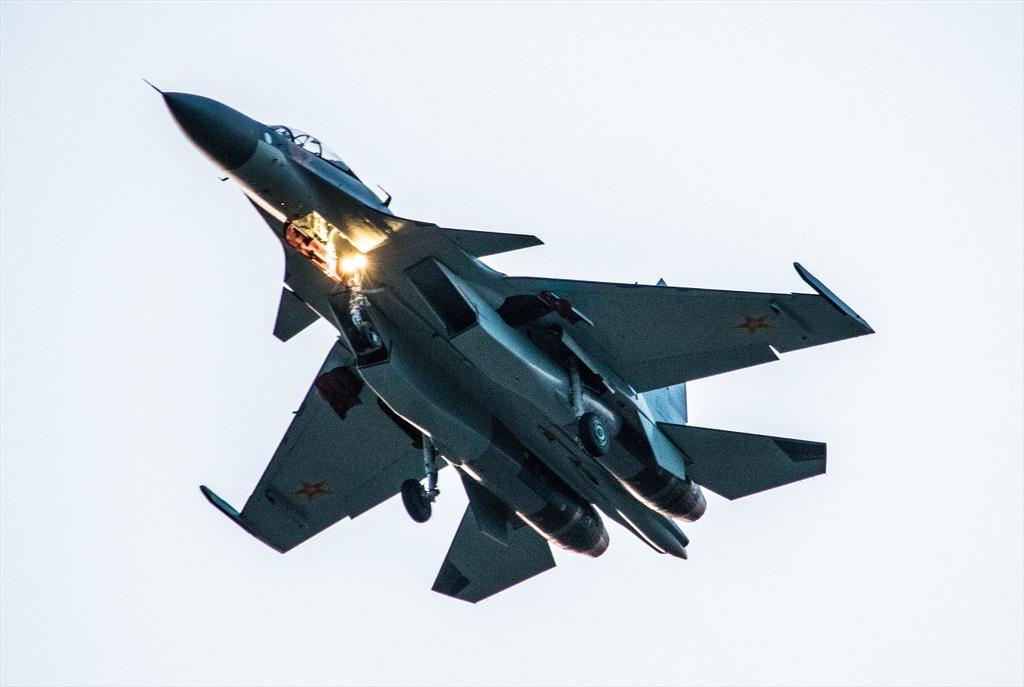 ابريل القادم : بيلاروسيا تتسلم 4 مقاتلات Yak-130 وكازخستان تتسلم 4 مقاتلات Su-30SM CB0ZYHiWMAAv0BU