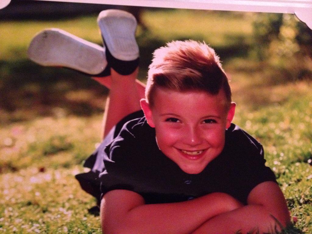 Happy birthday to the baby bobby Moore- Charlie rich! 