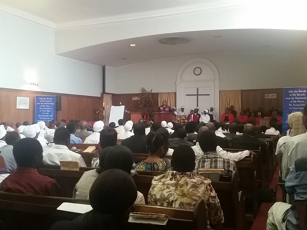 thenextowne's tweet photo. @unitedchurch in Harare Easter service. Rev Ngadziore our president with us today #UCCZ http://t.co/idzVdU5LH2