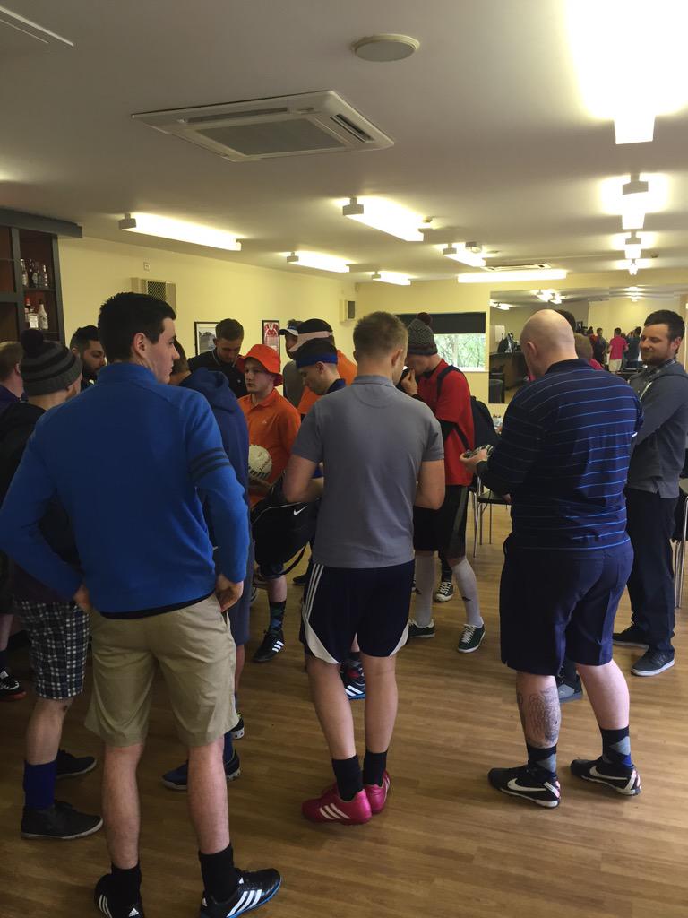 FootGolf_Yorks's tweet photo. Looks like half of #sheffield are here for the UK ranking event. Dressed to impress to! http://t.co/V0XTj3ixBe