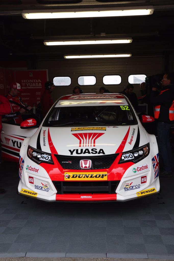 Let's go racing @DunlopBTCC <a href="/hondaracingbtcc/">Honda Racing BTCC</a> <a href="/SnaponInd/">Snap-on Industrial</a> <a href="/RichTaitHarris/">Richard Tait-Harris</a> good luck guys #nopressure