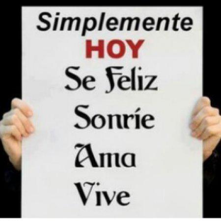 Only4iu's tweet photo. Así todos los días de tu vida serás feliz. http://t.co/Ko52tgoQyI