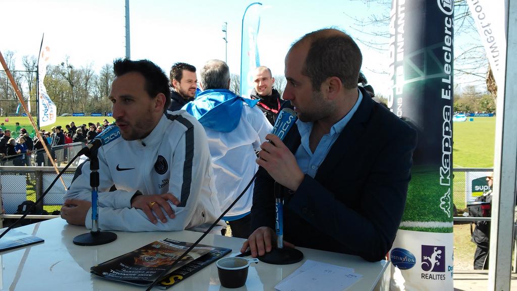 LeSonSport's tweet photo. Sébastien Lyonnet, entraîneur du PSG évoque l'importance de grandes rencontres comme le @MondialOrvault http://t.co/aLthlNr23K