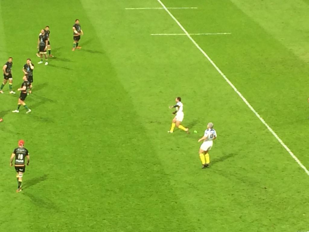 MiGroup_sport's tweet image. Incredible rugby match against @saintnorthhampton @michelin_sport fan of @ASMOfficiel bravo #totalperformance