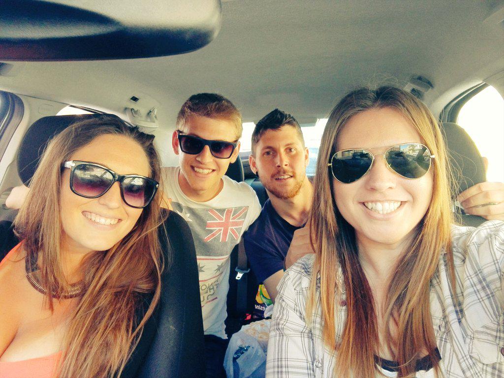olaya_sanchez's tweet photo. Rumbo a Alicante #BBQ #Cabo #economistas http://t.co/MeatbBsEX8