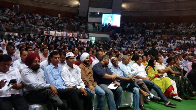 View image on Twitter