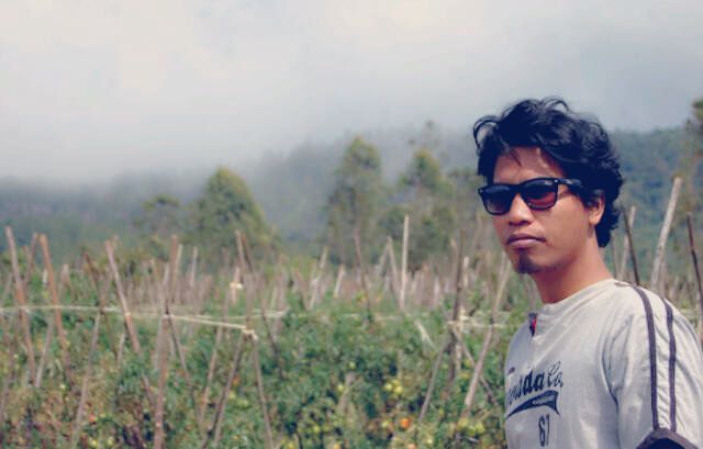 anthoplur tweet picture
