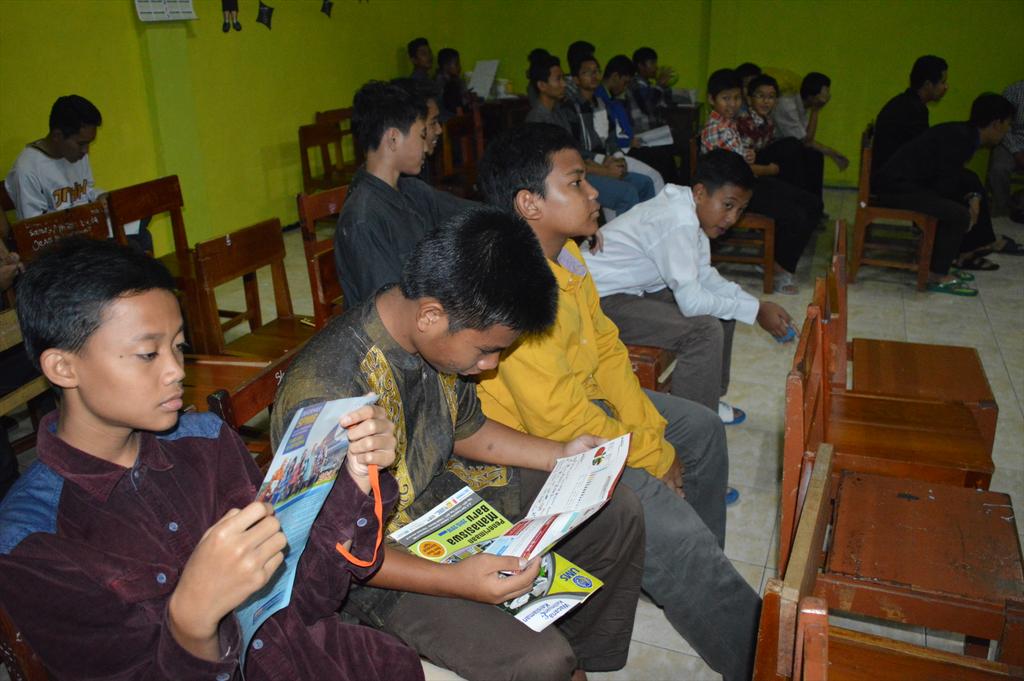 borneoperson's tweet photo. "@rifqikk: Pas acara @borneoperson #hbdOSB7 http://t.co/sCRDCkmGXP"