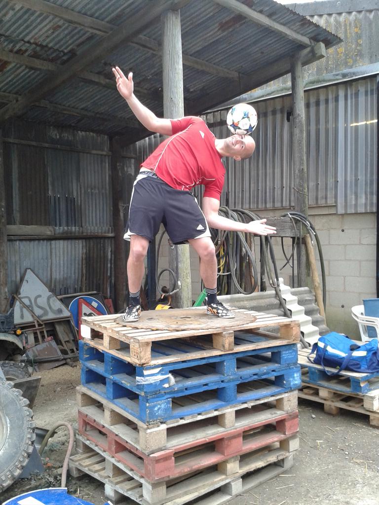 GastonFarm's tweet photo. From @wembleystadium to @gastonfarm , no expense spared for @dcfreestyle 's backstage warm up area! #danielcutting http://t.co/cckCKyHwPu