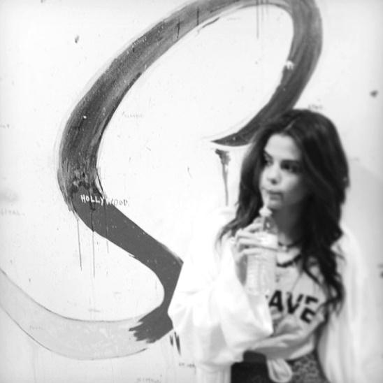 pizzaftmarie's tweet photo. Çok güzelsin kızım #SelenaGomez  #HitTheRoad @radiodisney http://t.co/0MTTWapYPK