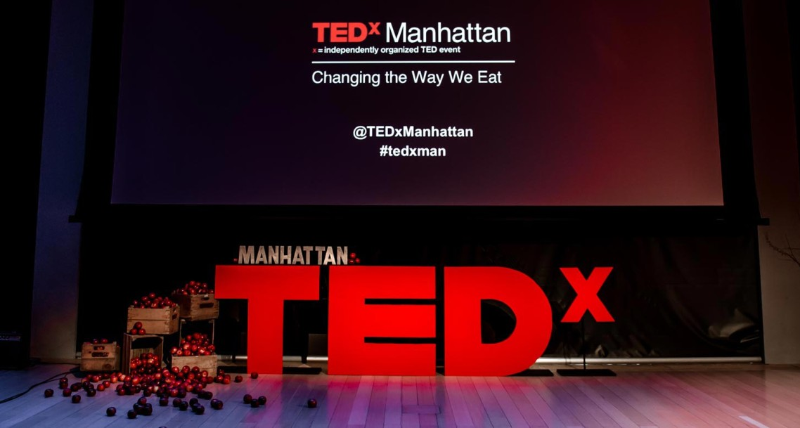 DaniNierenberg's tweet photo. “If we ignore women farmers, we ignore them at own our peril” #TedXMan http://t.co/fLKxc7R7g5 @FoodTank http://t.co/qwnCa33kKk