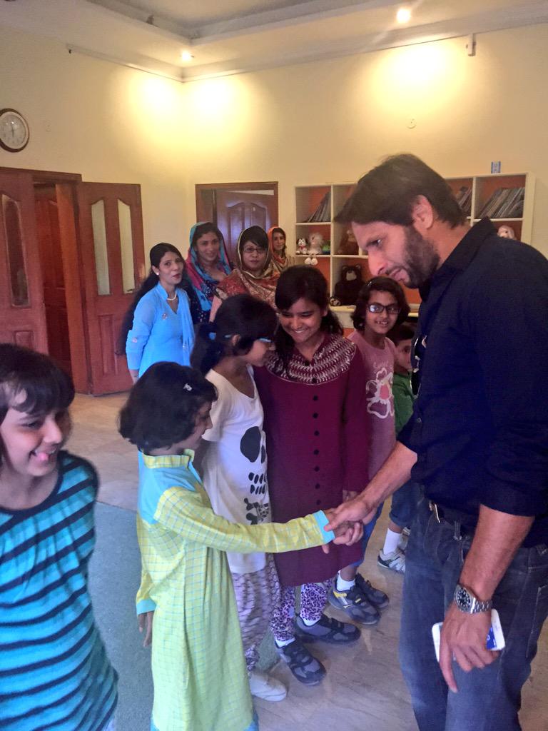 JAfridi10's tweet photo. Ghar Orphan's residence privilege to be amongst these #brightendaytrust #lahore http://t.co/WdGG7kenm6