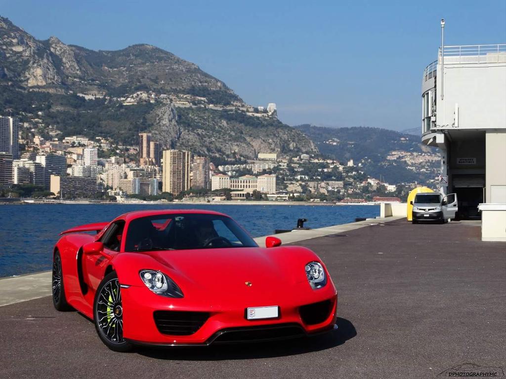 F1Barca's tweet photo. Have a fantabulous #Porsche filled Easter all!

#918Spyder #Monaco http://t.co/k5z943WJ2Z