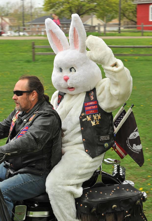 RideSafeRideOn's tweet photo. Happy Easter from all of us at @ItsAFineLineWA! http://t.co/DeplPfaVYF