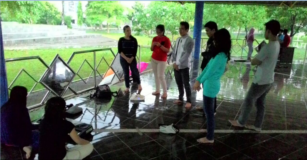 smcstan's tweet photo. update klinik vokal hari ini :D yang gak kalah kece dan selalu semangat http://t.co/ViGZVyRGQK