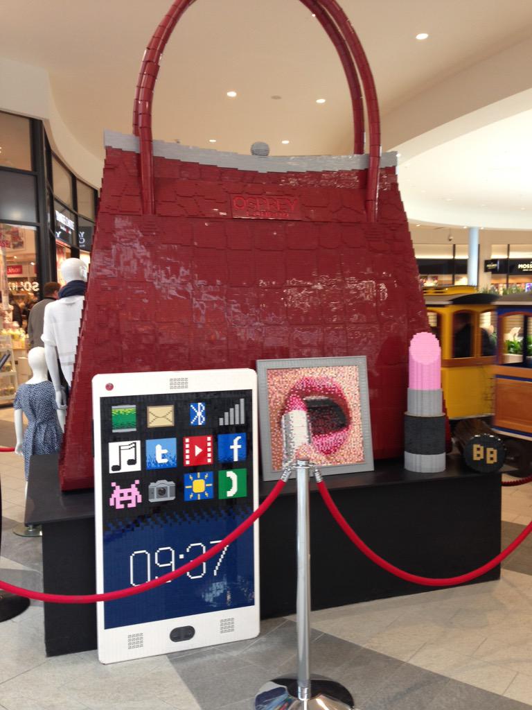 A few piccies from #swindondesigneroutlet <a href="/McArthurGlenUK/">McArthurGlen UK</a> #big #shoe #bag #watch #train