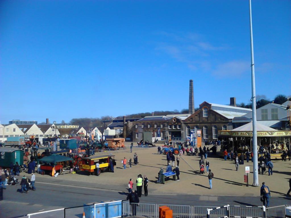 MedwayTide's tweet photo. Festival of Steam and Transport this weekend @DockyardChatham http://t.co/7o5WthOuAP