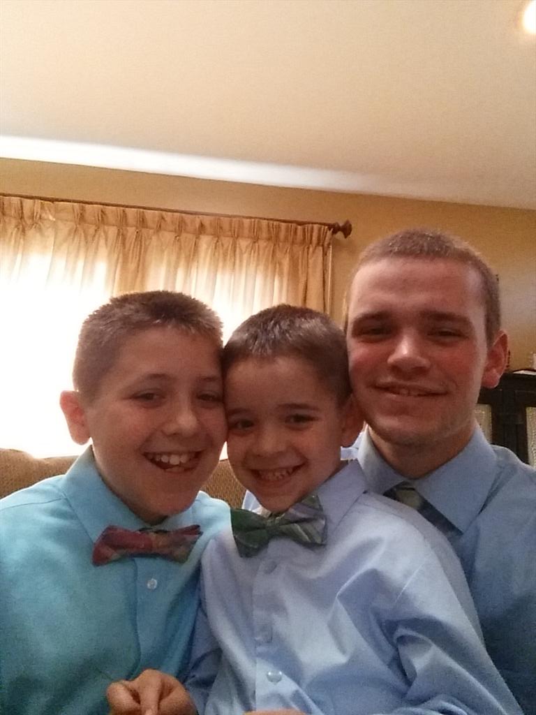 I_Am_Tree_14's tweet photo. Look out ladies #HappyEaster #DapperBros http://t.co/n4xXIMXrrm