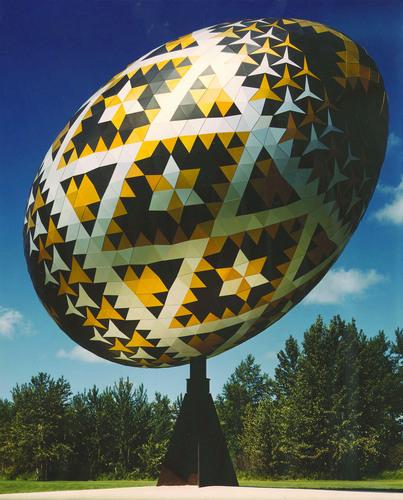 Beakerhead's tweet image. The World's largest #EasterEgg is #publicart, achieving 9 mathematical, architectural &amp;amp; engineering firsts! #STEAM