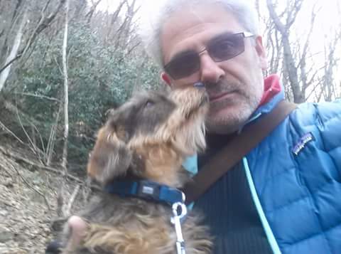 celesteoperadog's tweet photo. #Selfie con papà durante la passeggiata in montagna. C'era pure un cervo, però era timido. Bau! #celeste #operadogs http://t.co/etYKxvbNmJ