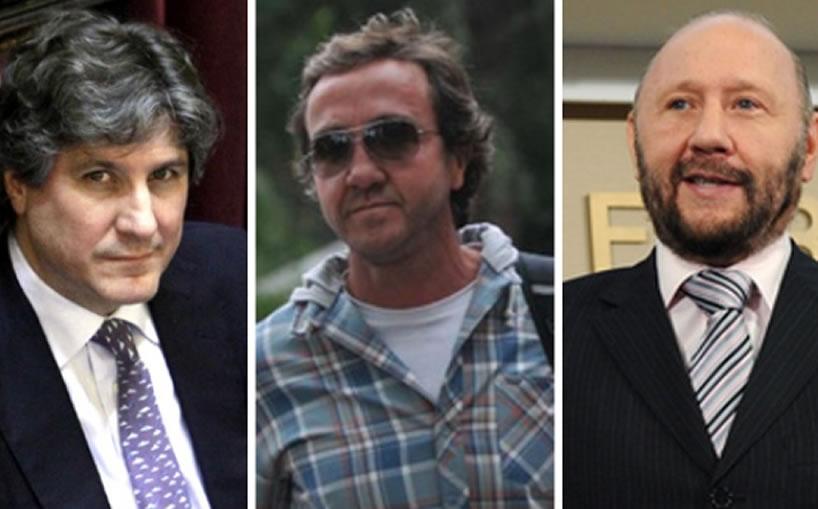 Ult_momento's tweet image. #Ordenaron cruzar las llamadas de Boudou e Insfrán por la deuda de Formosa 1000caracteresweb.com.ar/nota_detalle.p… http://t.co/UiH6zDQfA8"