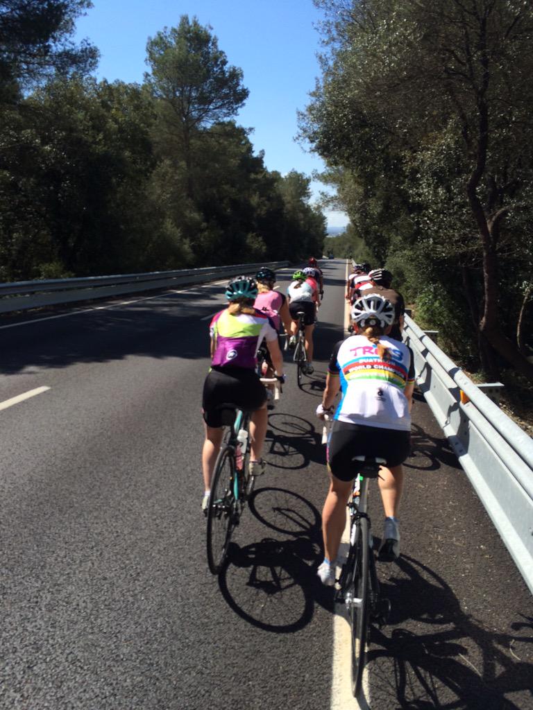 markjphillips_1's tweet photo. Loving the fast rolling roads today #mallorcacycling #batteredlegs http://t.co/un4lmSEGG0