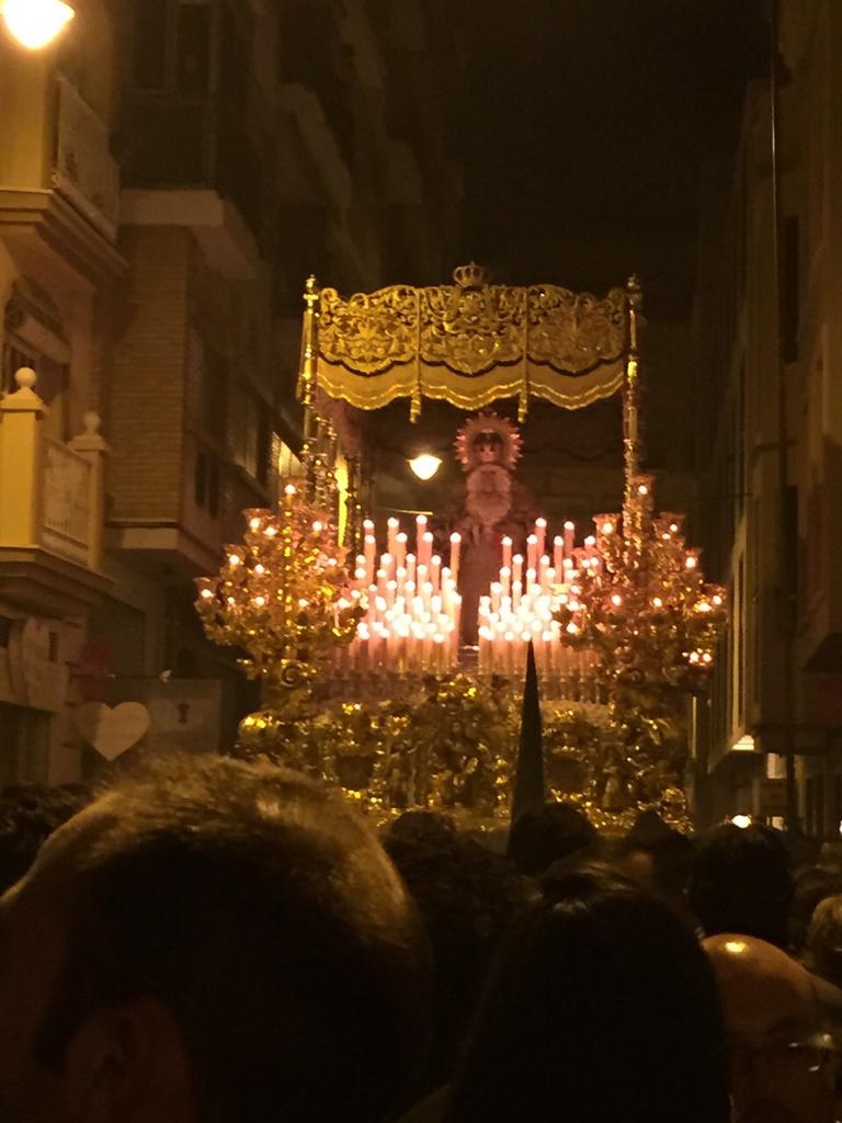javiyj_93's tweet photo. Ya q ha acabado todo quiero darte las gracias x aguantar esta bendita locura q es laS.Santa, mil gracias @criis_mate http://t.co/4YKQFMMobX
