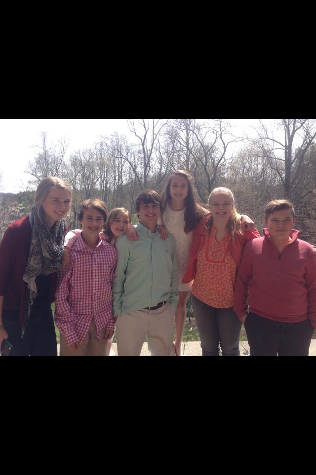 ashhburns's tweet photo. Happy Easter🐰🌺 http://t.co/PLPZYXLMoT