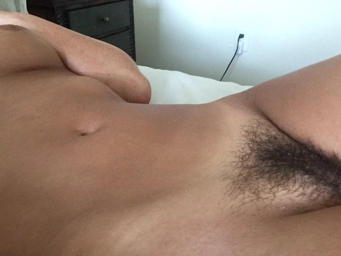 My bush is getting a little wild but I kind of love it #savethebush #teambush http://t.co/TRSrovSQo9<a href="/tag/teambush"class="tags"><span>#teambush</span></a><a href="/tag/savethebush"class="tags"><span>#savethebush</span></a>