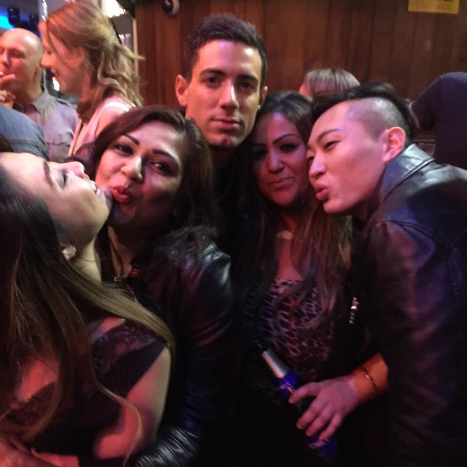sunijade's tweet photo. Amazing night yesterday with my #BBFam #Birmingham #SelfridgesCrew #BrindleyPlace http://t.co/9AvEd5NLPA