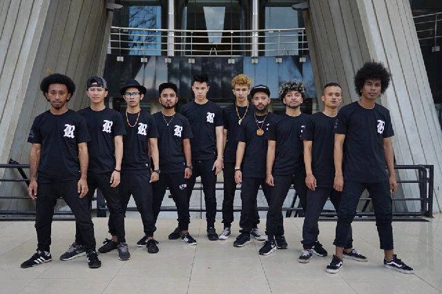 McKenzie crew ,booking for event product /launching /and many more , contact :081216604292 or pin:27461599 (daniel)