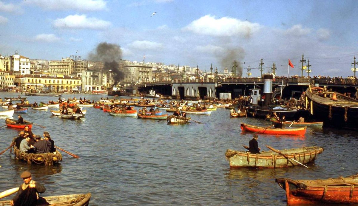 Haliç - 1958 

Tüm İstanbul fotoğrafları burada: eskiturkiye.com/sehir/istanbul