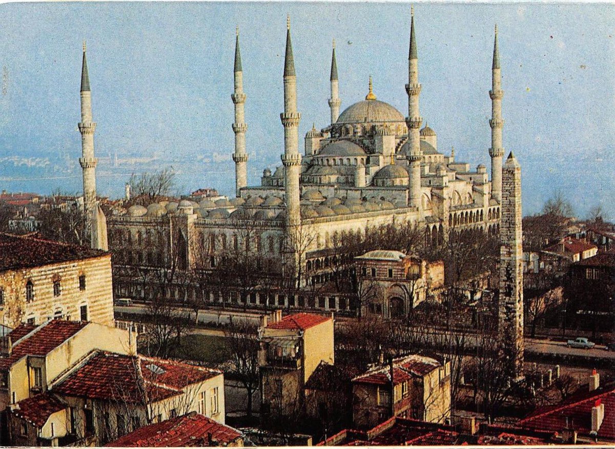 Sultanahmet Camii

Diğer İstanbul anıları burada: eskiturkiye.com/sehir/istanbul