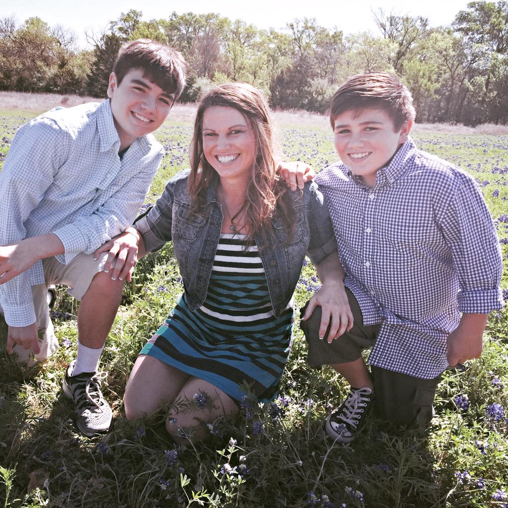 StinaRose44's tweet photo. My handsome boys http://t.co/HJYeESShYE