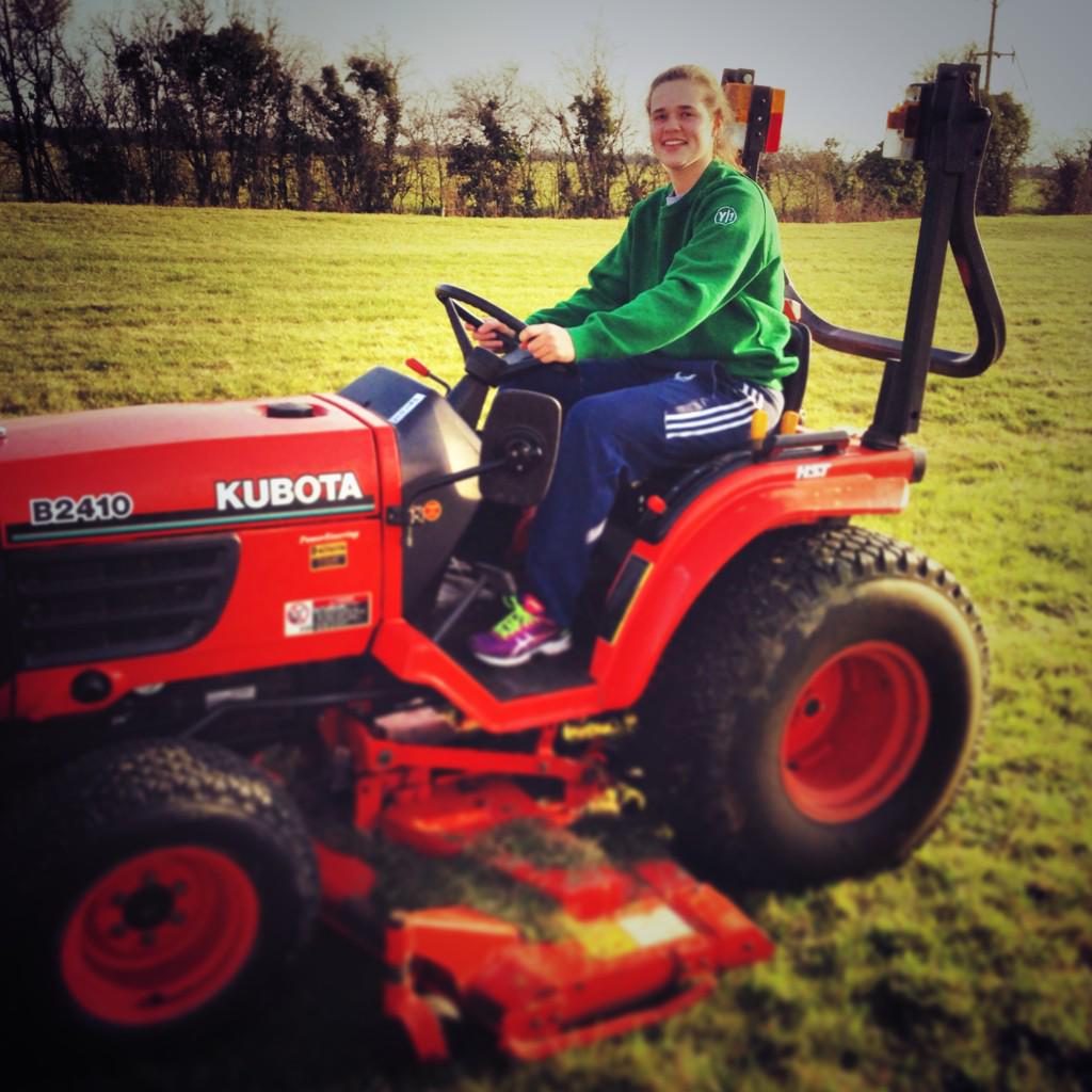 myers8624's tweet image. Fun Easter weekend in Wales but home in time to make the most of the sun! #tractorracing #countryside #vrooooom 🚜