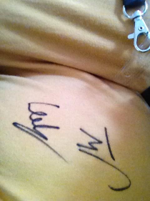 Signed vest <a href="/joe_weller_/">Joe Weller</a> :)
