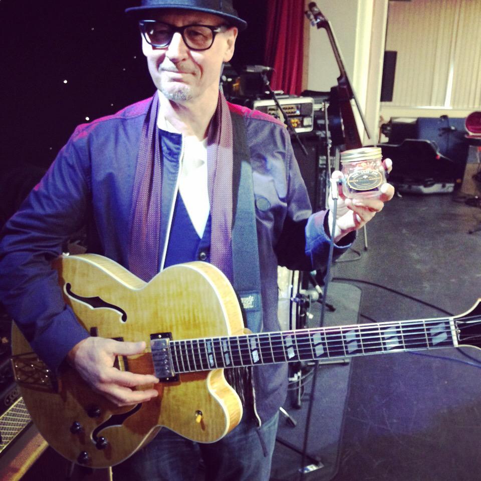 The 'JAM' Jar <a href="/RealLowRiders/">The Low Riders</a>