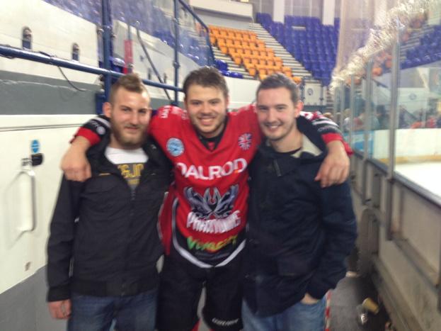 Virg281's tweet photo. Three of thrumptons finest!!!! http://t.co/scVXjtK46p