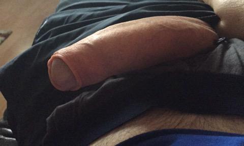 cumshotdaddy's tweet photo. Anyone wanna play on kik ? :p http://t.co/OipsXmXurK