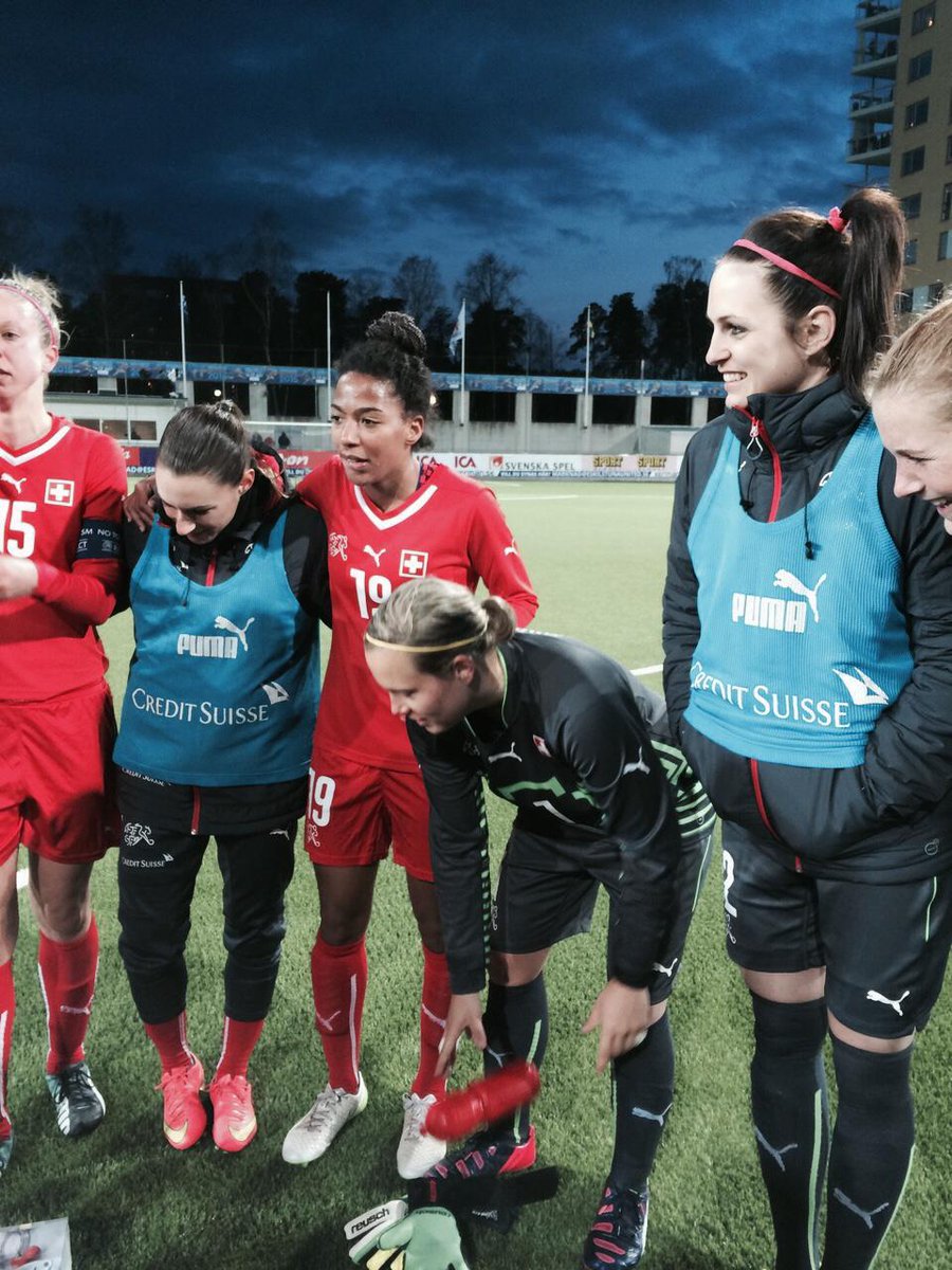 Unsere #ATeam #Frauen sind auf #WM-Kurs! Sie gewinnen das #Länderspiel gegen #Schweden mit 3:1!! #FollowUsToCanada
