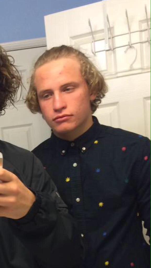 MVHSLookAlikes's tweet photo. @mickeysarner http://t.co/FzmNoVKYcH