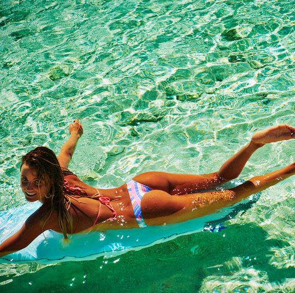 redbullESP's tweet photo. ¿Sabes quiénes son los 10 surfers más populares en #Instagram? http://t.co/6fhWP4vqPr ¿Y a qué esperas para verlo? http://t.co/wo8hN5d2Gl