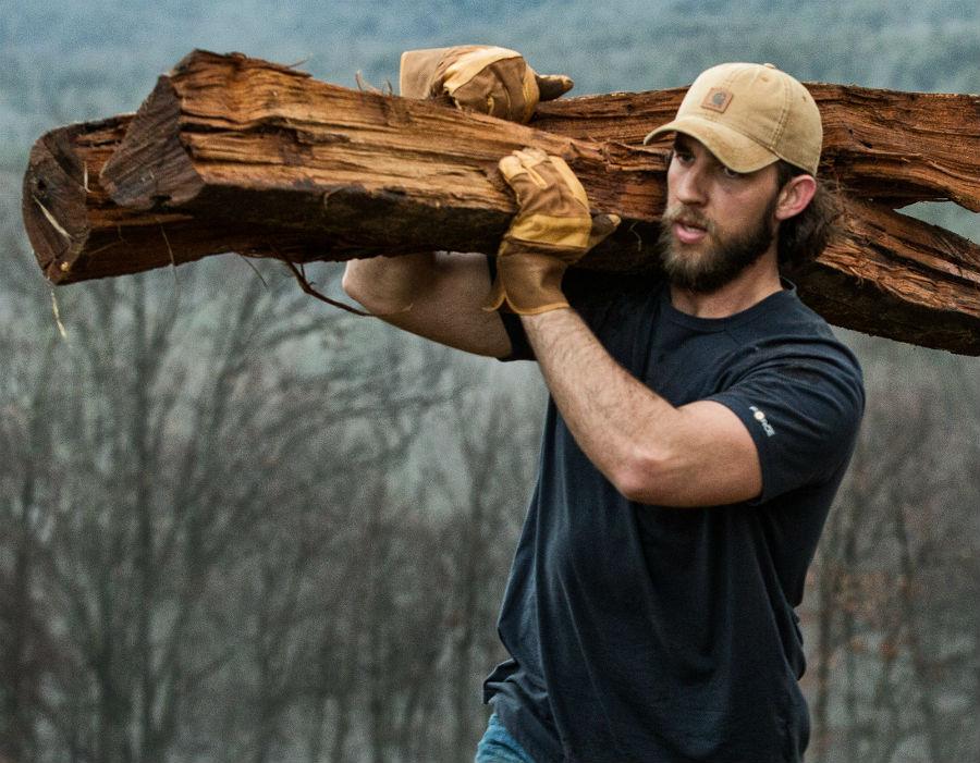 Carhartt's tweet photo. A workhorse on and off the mound. #MadisonBumgarner #OutworkThemAll http://t.co/KA6F8s6SUi