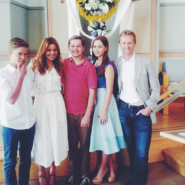 tashabure's tweet photo. Happy Easter! He is RISEN! 
              Peter 1:3 http://t.co/J9NdRzD2kf