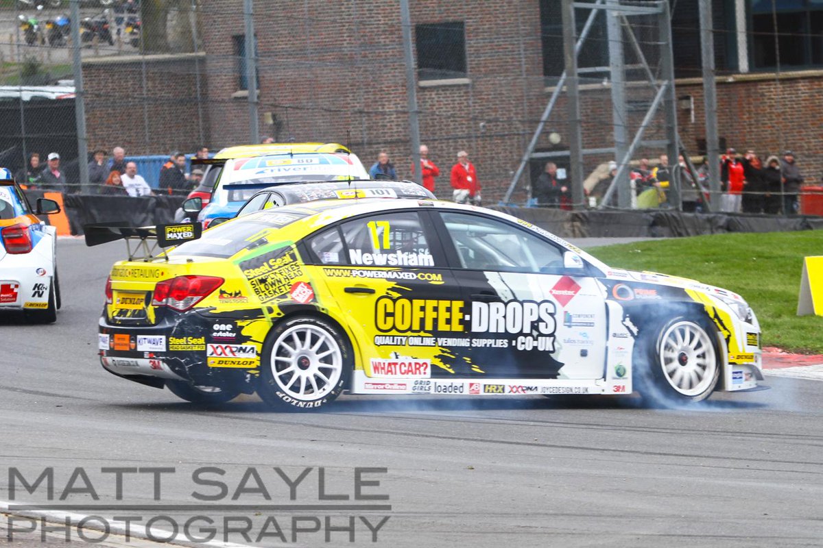 . <a href="/newshamracing/">Dave Newsham</a> having a huge moment around Clearways. Well held sir! <a href="/UKPMR/">Power Maxed Racing</a> <a href="/PowerMaxedUK/">Power Maxed</a> <a href="/CoffeedropsCoUk/">Coffeedrops</a> #BTCC