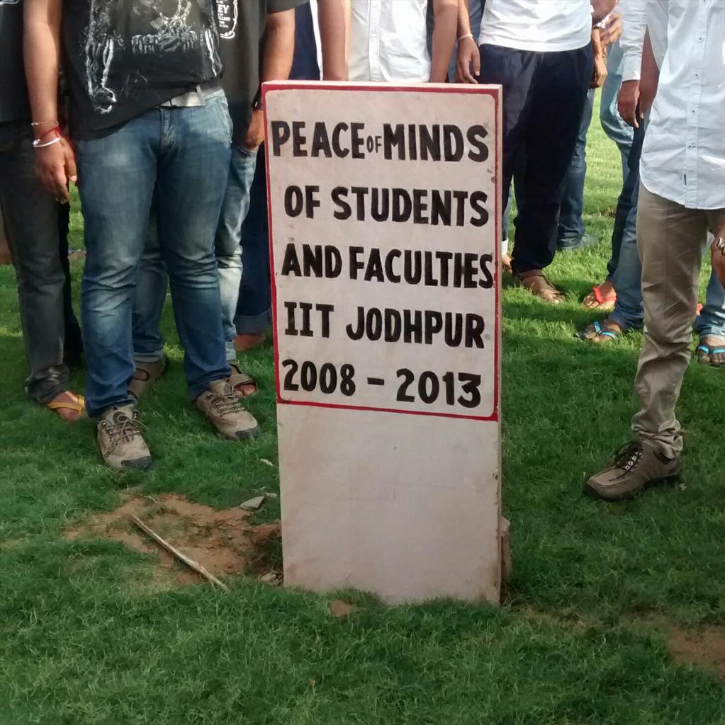 jain_sarcasm's tweet photo. RIP peace of mind
RIP democracy
RIP Freedom of speech
But wait they'll rise again like a phoenix #DictatorFreeIITJ http://t.co/XIqTBmxY3U