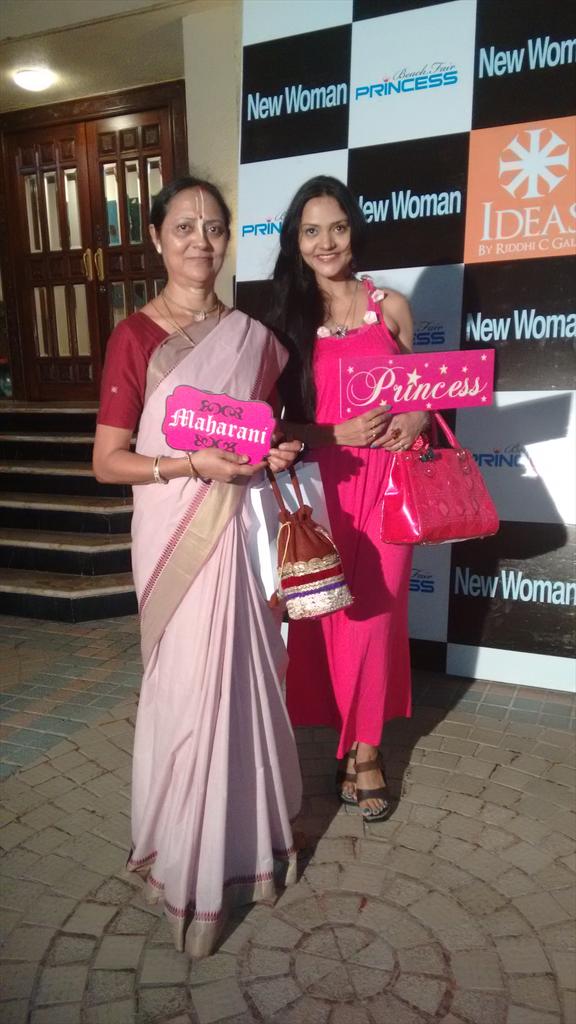 nabomita_smiles's tweet photo. Awesome time @PrincessBeachFa !
Shopping , party , Maa and buddies :)
#Mumbai #PrincessBeachFair http://t.co/dtSiyAcl3P