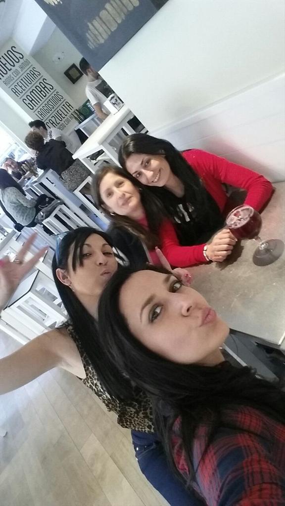 PMiarro's tweet photo. Días de tapicas http://t.co/mN0LGTwtI5